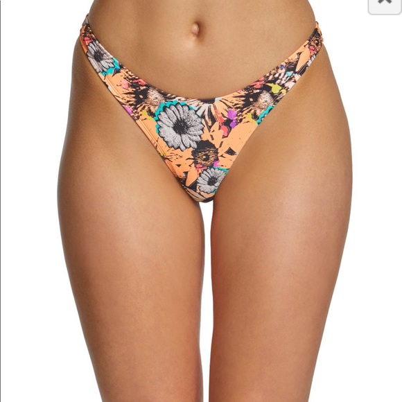 high hip bikini bottoms